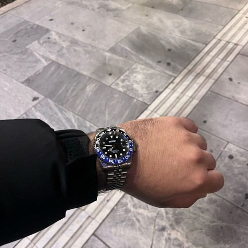 Seiko mod Batman automatic watch, black and blue