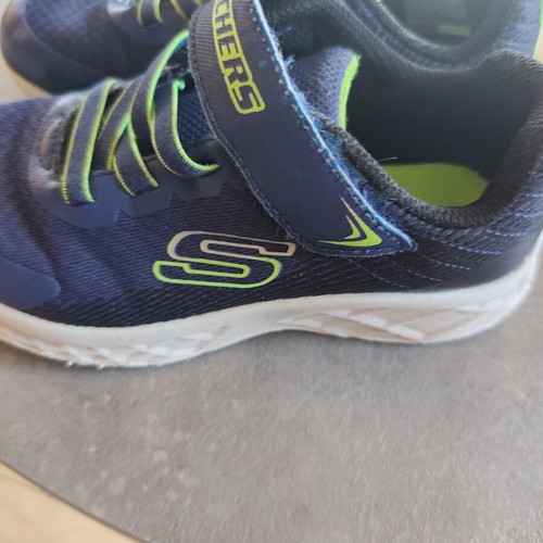 Skechers children's athletic shoes size 30 like new, blue and green