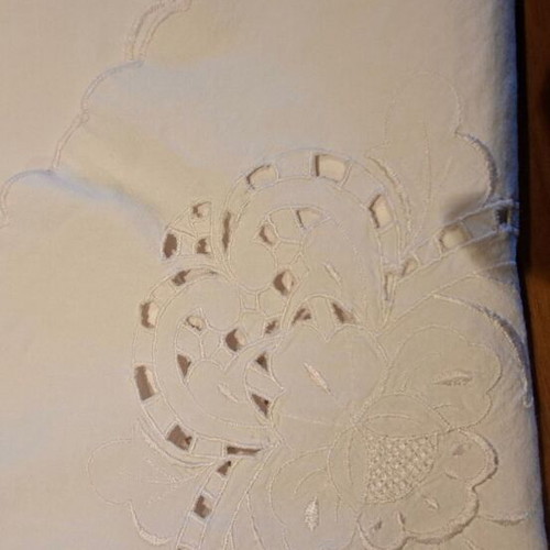 Vintage round tablecloth with white Richelieu cutwork embroidery, 165 cm
