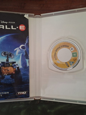 WALL·E PSP game used with disc and manual