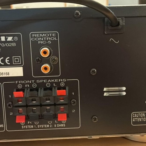 Marantz SR370 Audio Video Surround Receiver used with remote