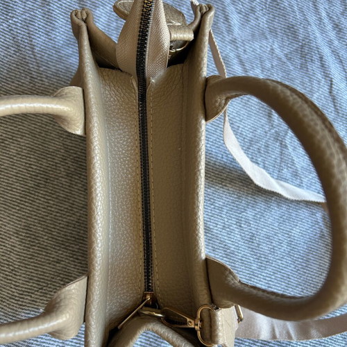 Beige crossbody bag like new