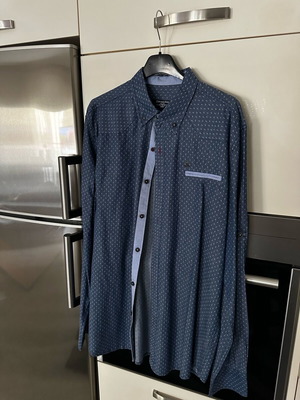 Zen and Zen shirt size L like new