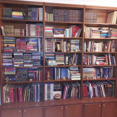 Bookshelf like new 2.60×2.60 solid rosewood
