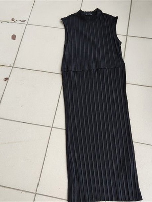 Zara women's formal dress size S black like new