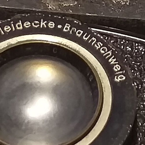Rolleiflex Compur TLR vintage camera used with leather case