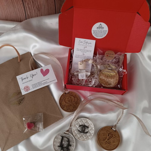 Luxury Gift Set Inspired Designer Aromatic Tablet and Car Diffuser