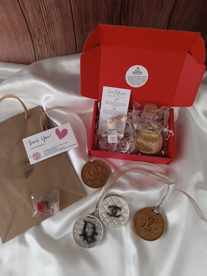 Luxury Gift Set Inspired Designer Aromatic Tablet and Car Diffuser