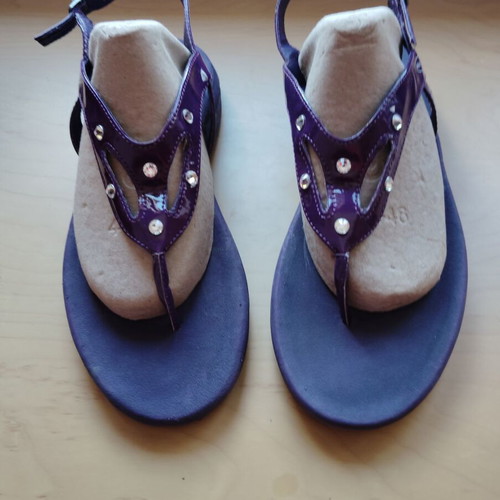 Walkmaxx women's purple sandals like new, size 42