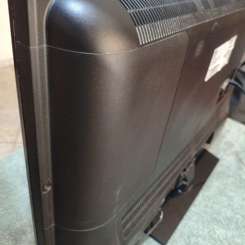 F&U FL32408 LED TV like new