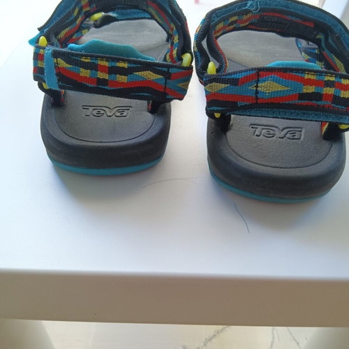 Teva Hurricane XLT 2 kids sandals size 31 like new, multicolor