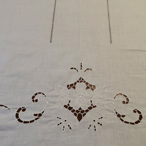 Handmade cutwork curtain like new 190x290