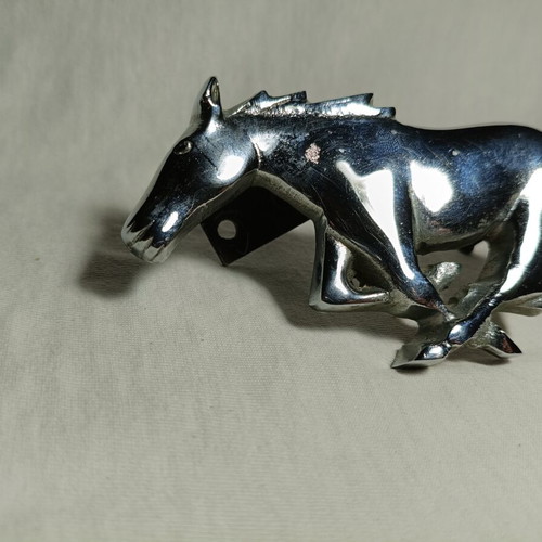 Ford Mustang metal emblem used, 1970s horse logo
