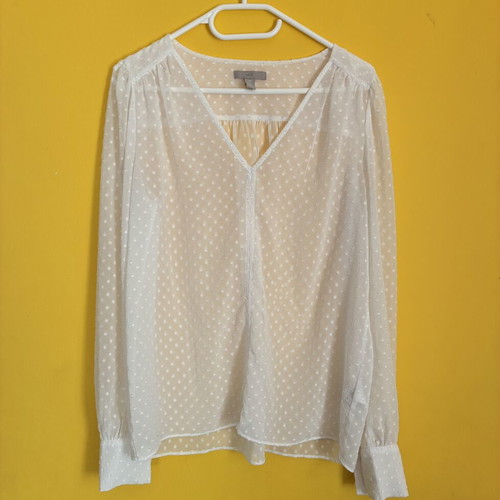 H&M Cream Sheer Swiss Dot V-Neck Blouse Small, like new