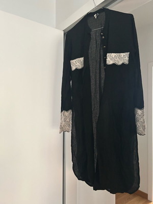 Nadia Rapti shirt lightly used, size S, black and white