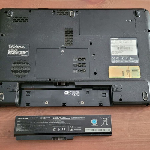 Toshiba Satellite C650D-11G laptop used, for repair or spare parts