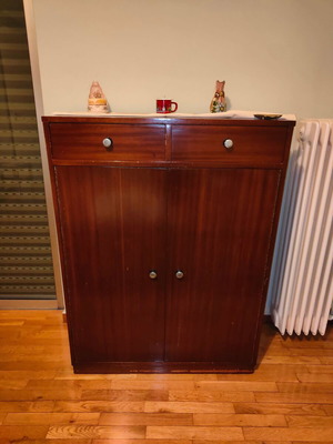 Cabinet with two drawers like new, brown color