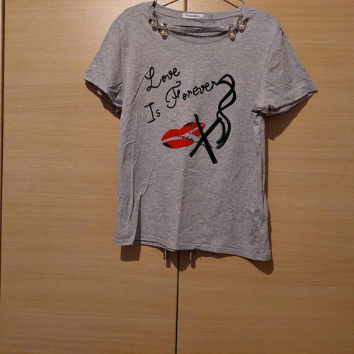 Foresta Bella Grey Short Sleeve T-Shirt New with Strass, Studs and Pearls Size Small/Medium