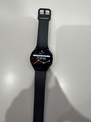 Samsung Galaxy Watch 5 44mm like new