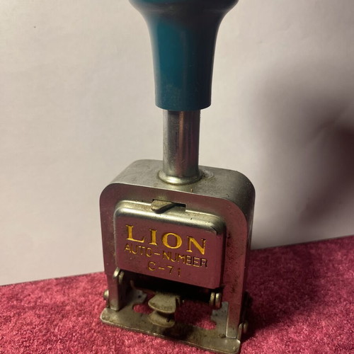 Lion stamp in excellent condition