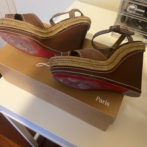Louboutin platform shoes like new, size 39, brown