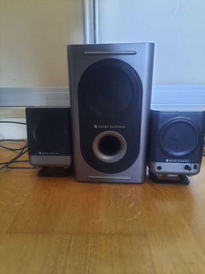 Altec Lansing Amplified Speaker System 221 σε άριστη κατάσταση, 3 κομμάτια