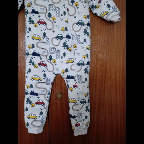 Children's sleeping bag like new, warm for ages 3-5