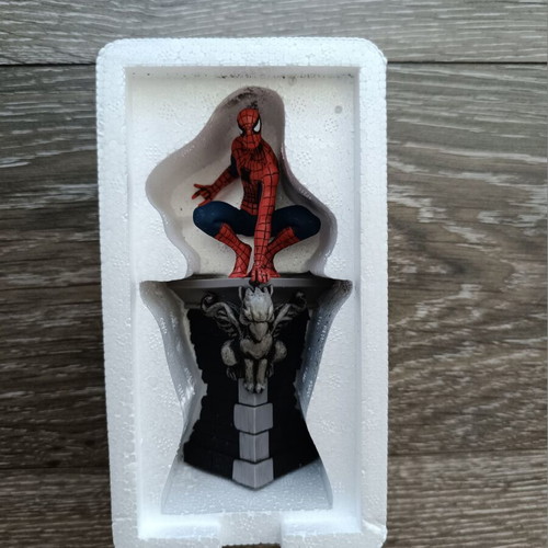 Marvel The Amazing Spider-man Black Costume Rooftop Classic Eaglemoss Statue new, 11cm