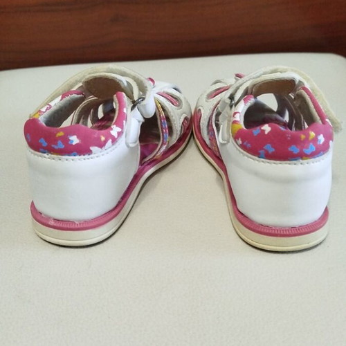 IQ KIDS baby sandals genuine leather size 20 like new