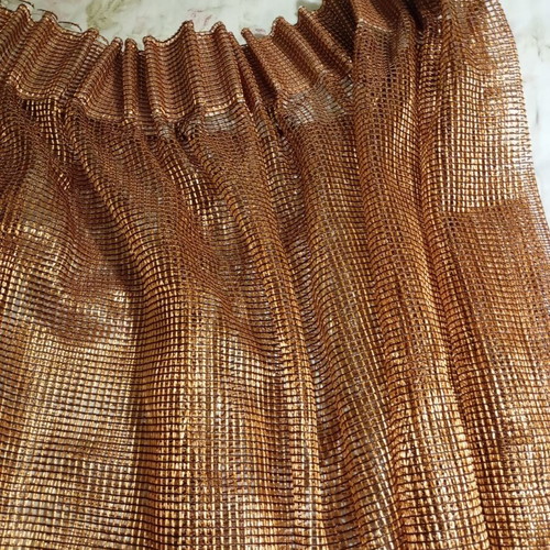 Curtain like new, dimensions 1.20x1.20