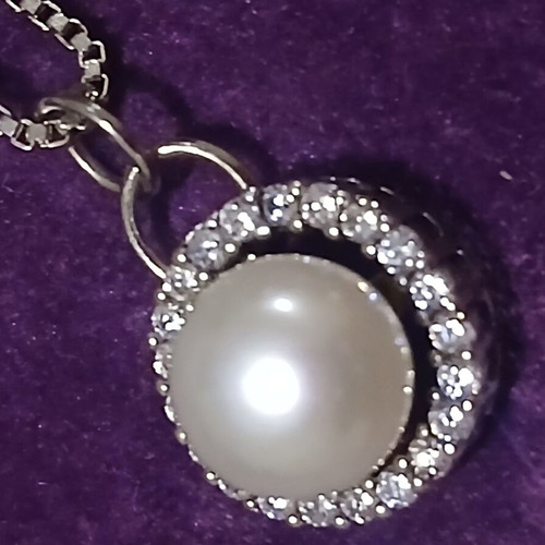 Necklace with genuine 1 mm pearl, silver 925 like new