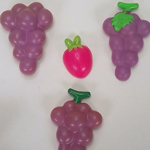 Children's plastic cake decorations used, pack of 4