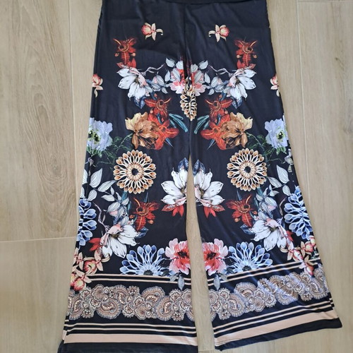 Boho floral pants like new, size L 40 12, multicolor