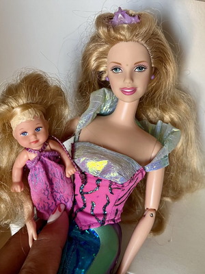 Barbie 2000 Magical Mermaid like new with baby and comb