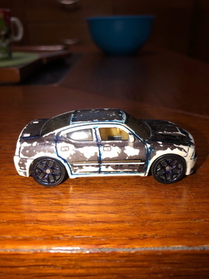 Hotwheels toy car like new