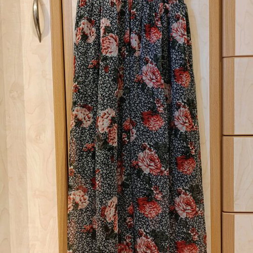 Dress with back opening and train like new, multicolor, size S