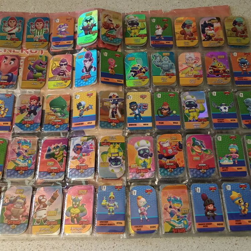 Brawl Stars metal caps set of 150 used in album
