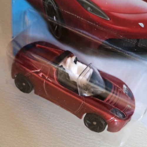 Hot Wheels Tesla Roadster With Starman new sealed