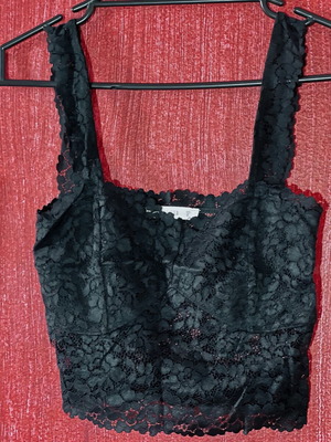 Lace crop top black like new, size S