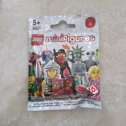 Lego Collectible Minifigure Series 6 No 8 Minotaur new and sealed