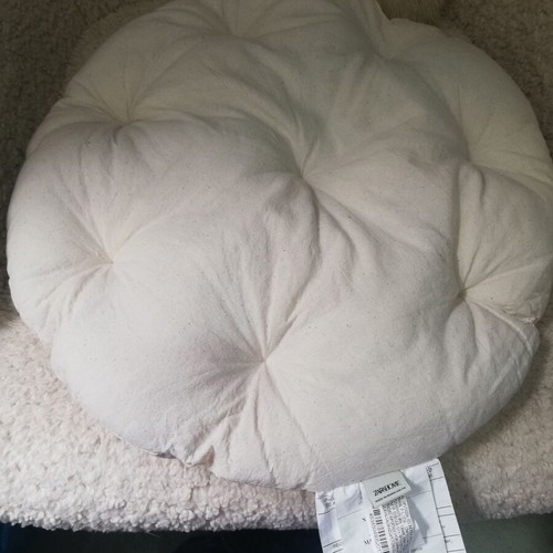 Pet bed Zara with removable white cushion, new