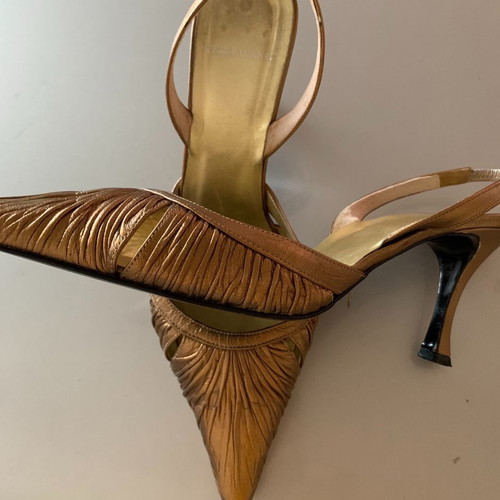 Vera Wang heels new, gold-bronze, size 38