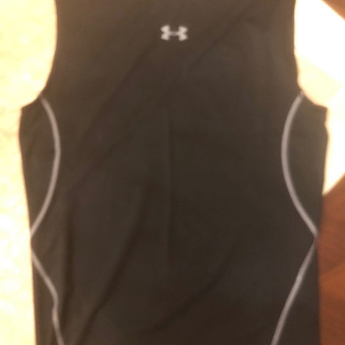 under Armur compression blouse Amanitis new unworn xl