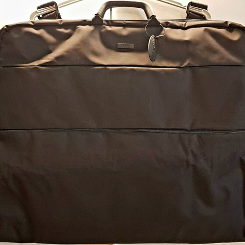 Lexon garment bag like new for suits and dresses