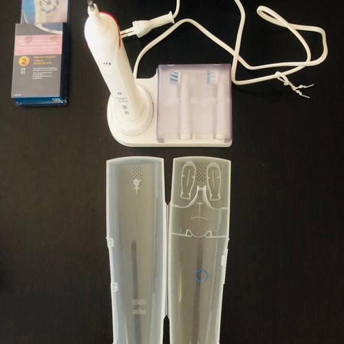 Oral-B Smart 4 4500S Special Edition electric toothbrush