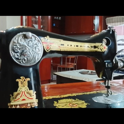 Mersedes sewing machine vintage used with furniture