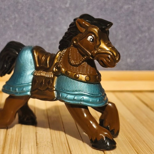 Vintage medieval horse figure like new