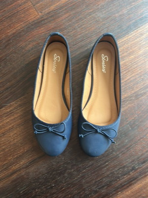 Ballerinas blue size 37 used, vegan leather