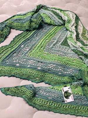 Knitted OTTEPEL scarf new multicolor green