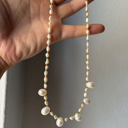 Pearl necklace with colorful nephrite and silver925 clasp like new